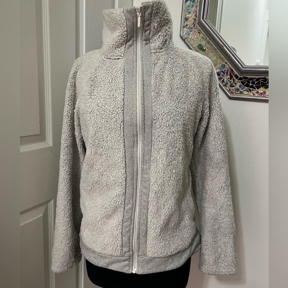 The North Face Furry Fleece Full Zipper Jacket NF0A338M